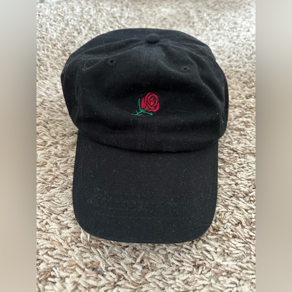 hat - Picture 1 of 3